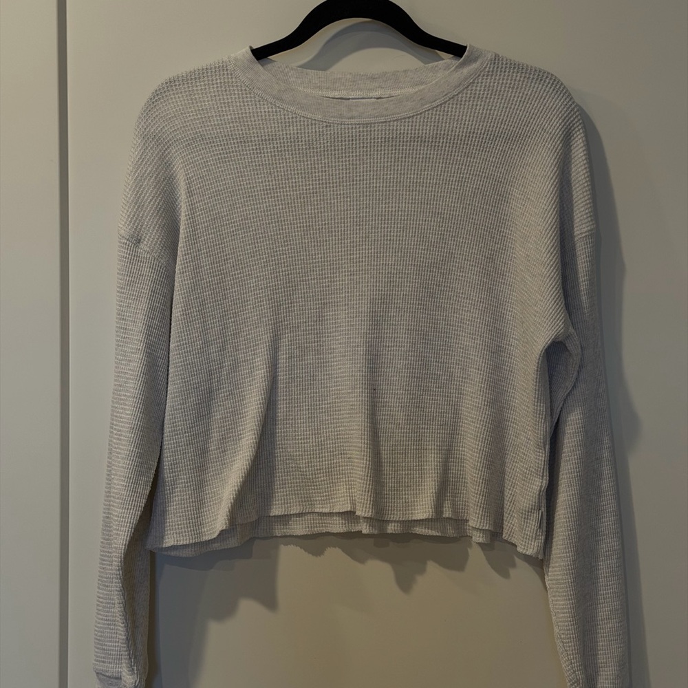 Aritzia TNA | Women's Gray Waffle Knit Long Sleeve